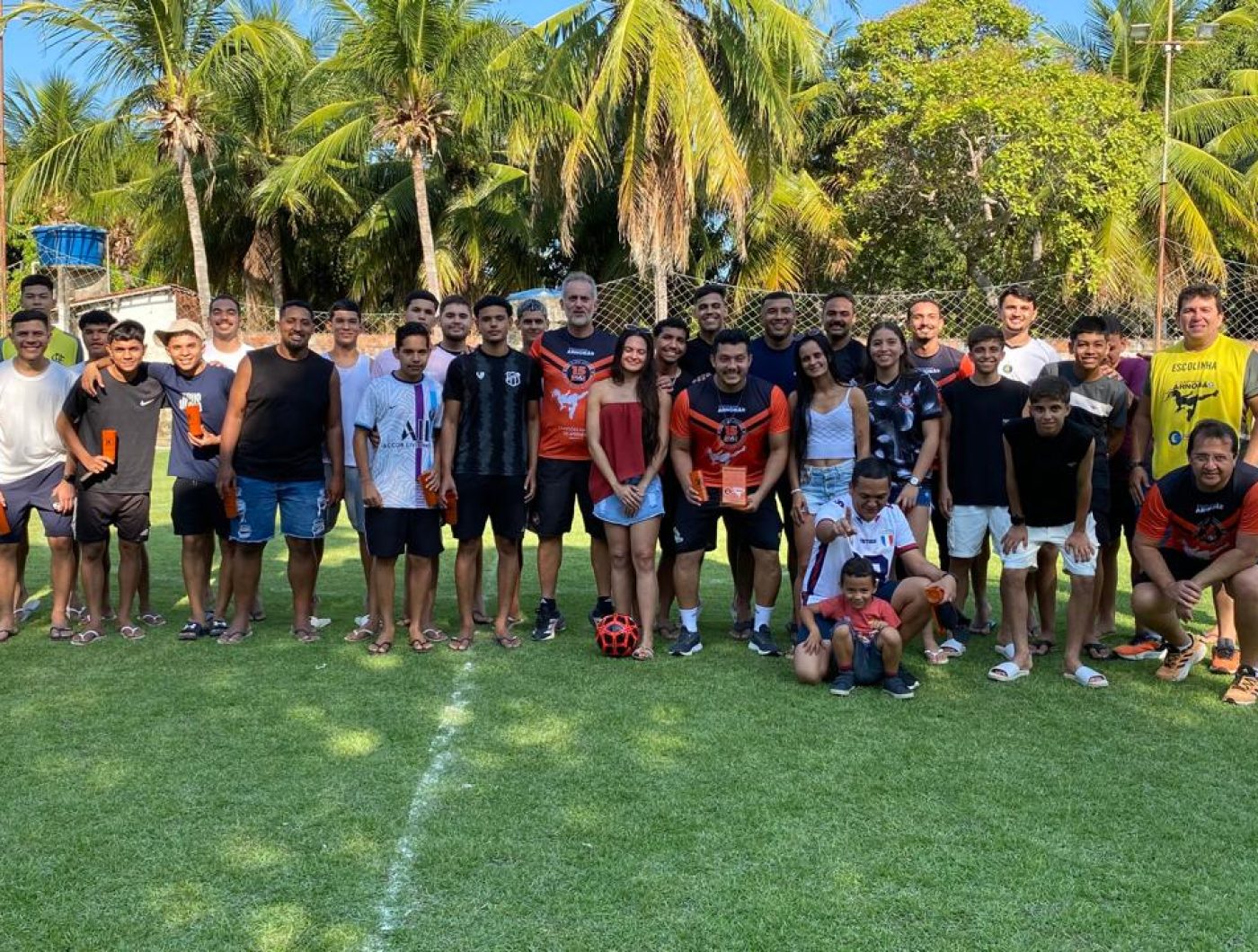 ESCOLINHA ARNOBÃO: 15 ANOS FORMANDO CIDADÃOS